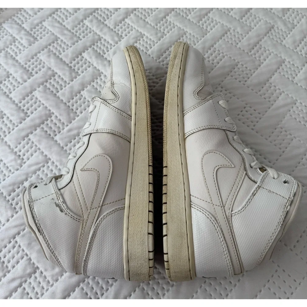 Nike Air Jordan 1 Mid Activewear Sneakers White Size 7Y Unisex Lady 8.5 - Picture 7 of 9